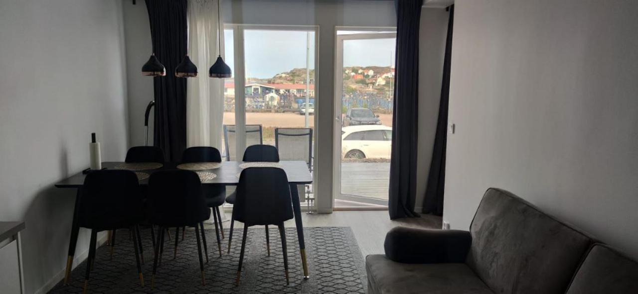 Laegenhetshotell Varvet Ellos Esterno foto